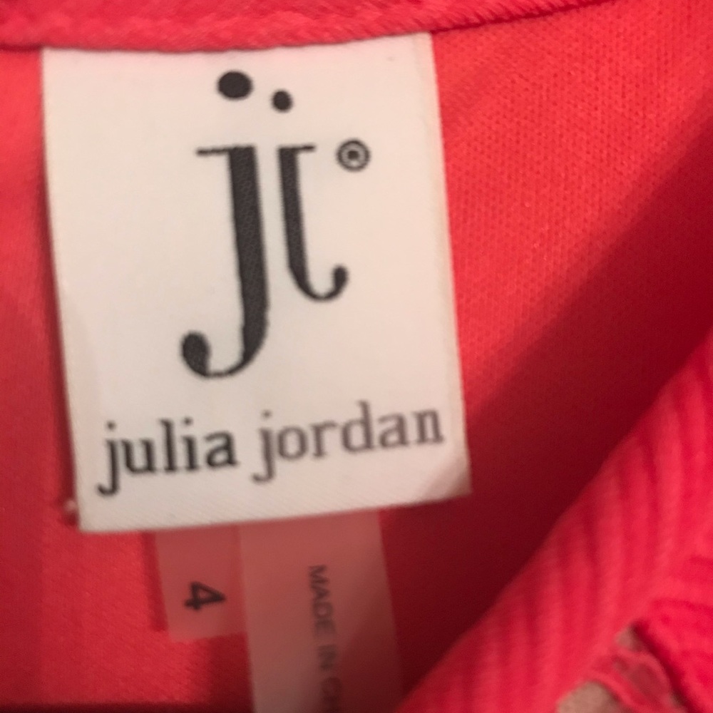 Julia Jordan - Picture 4 of 9